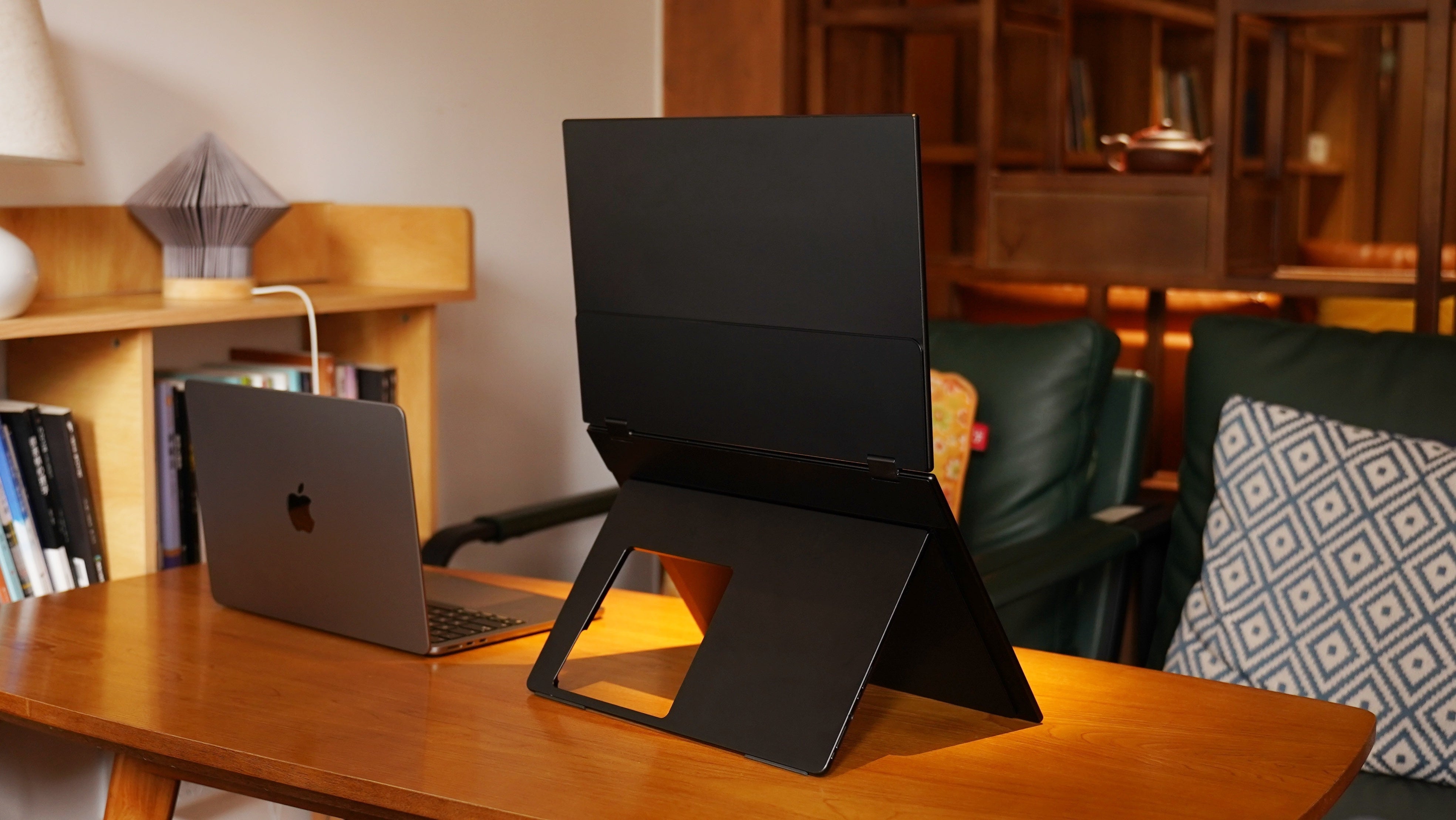 The Ultimate Companion for Work and Play in 2025—EHOMEWEI Portable Monitor!